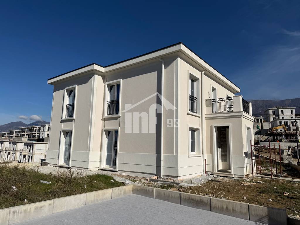 Rolling hills liqeni, farke