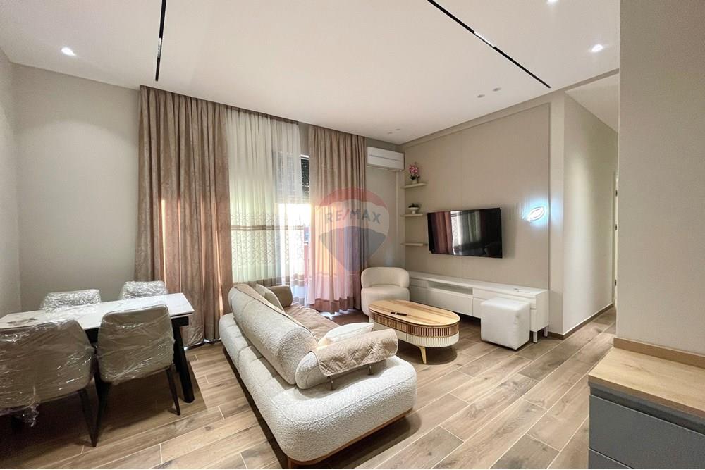 Apartament 2+1+post parkimi me qira te kompleksi delijorgji