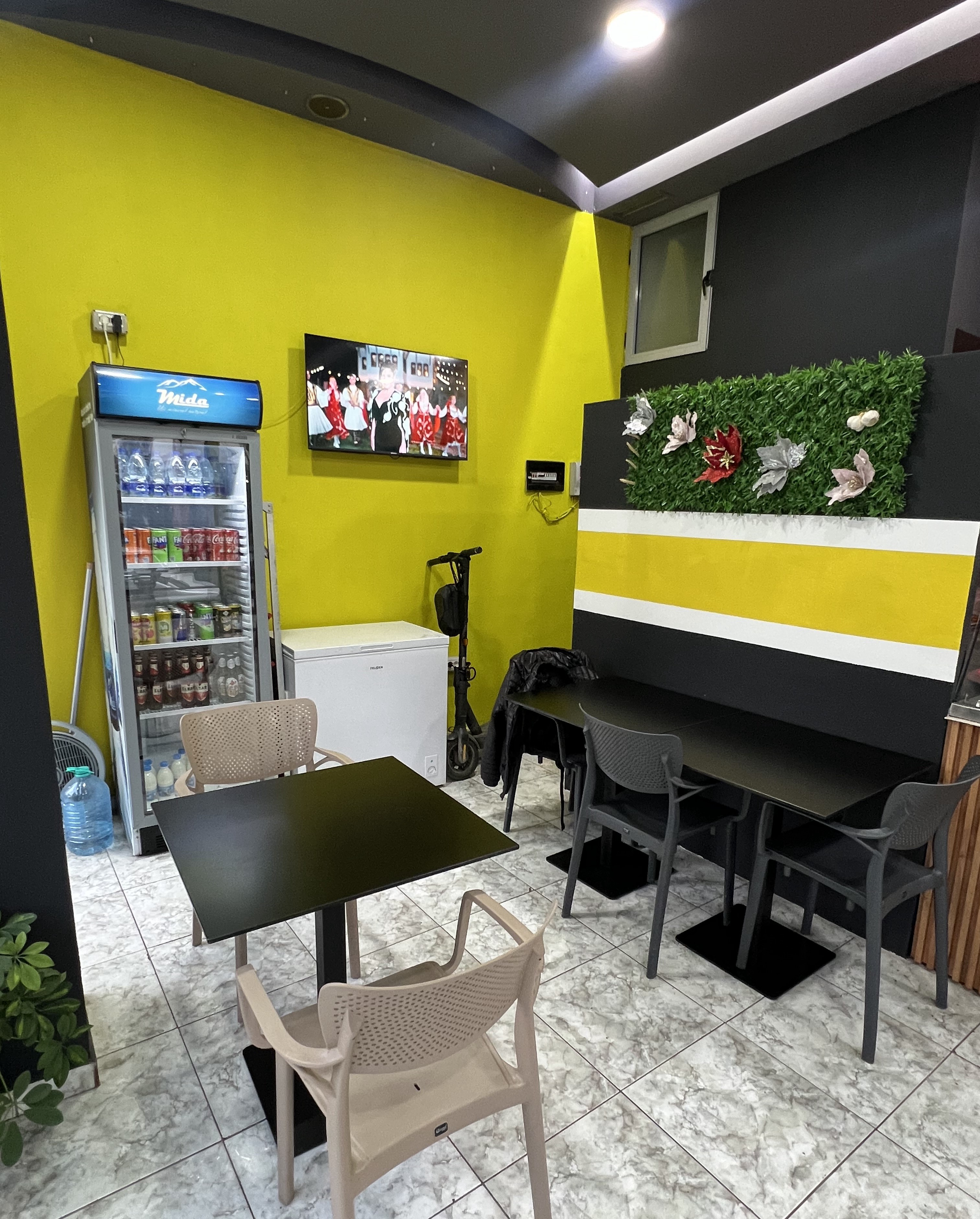 Shitje | biznes fast food | rruga 5 maji | 11000 € (5)