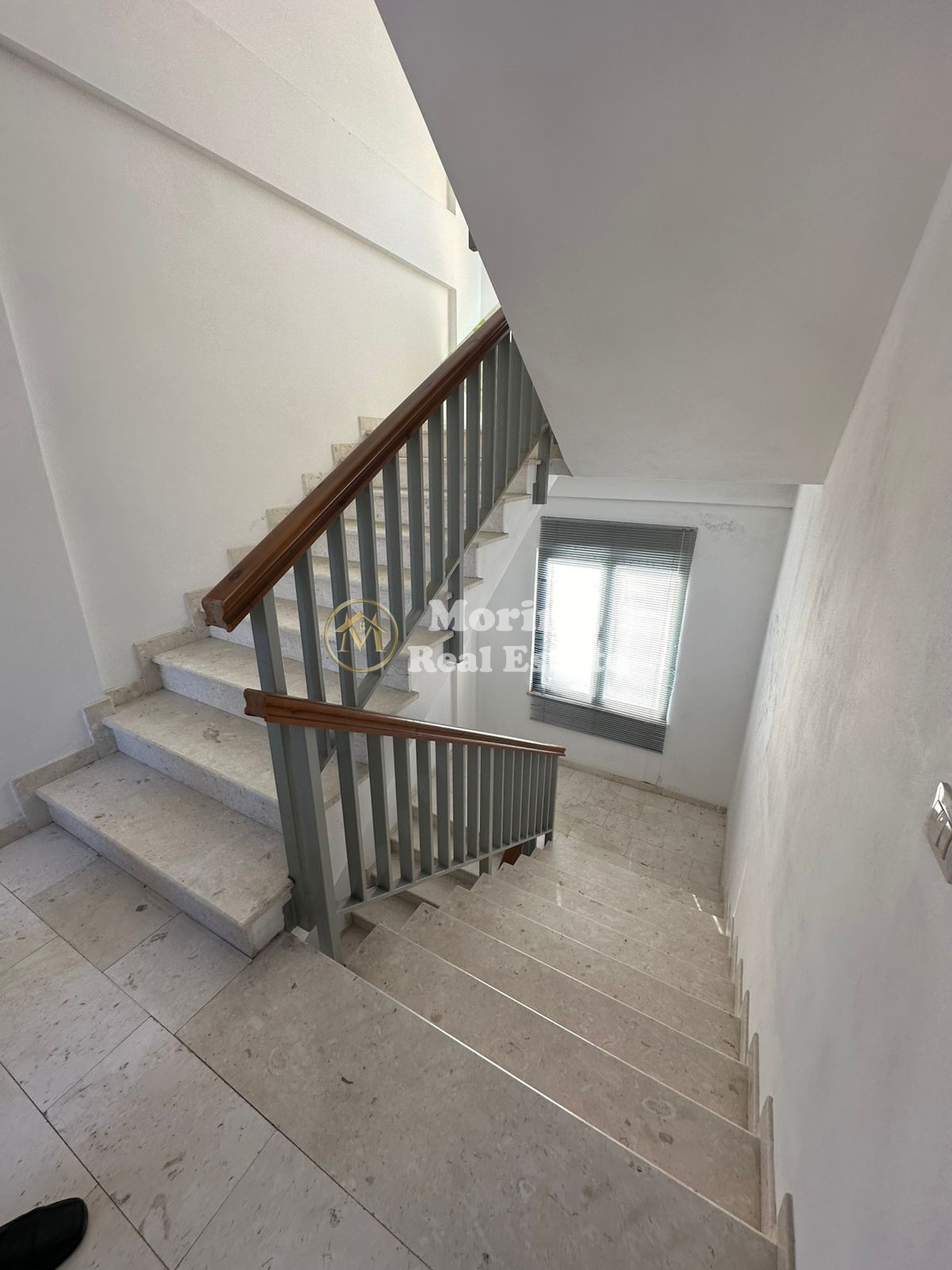Verkauf | 4-stöckige villa | kinostudio | 1.100.000 €