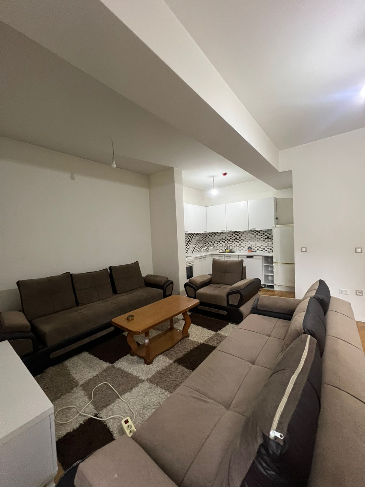 Apartamento para alugar 1+1 em Lakrishtë