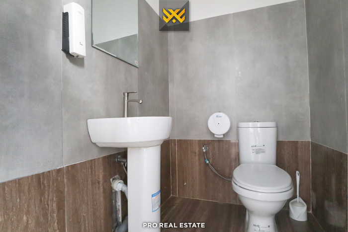 Local 74m² for rent at Mati 1 (4)