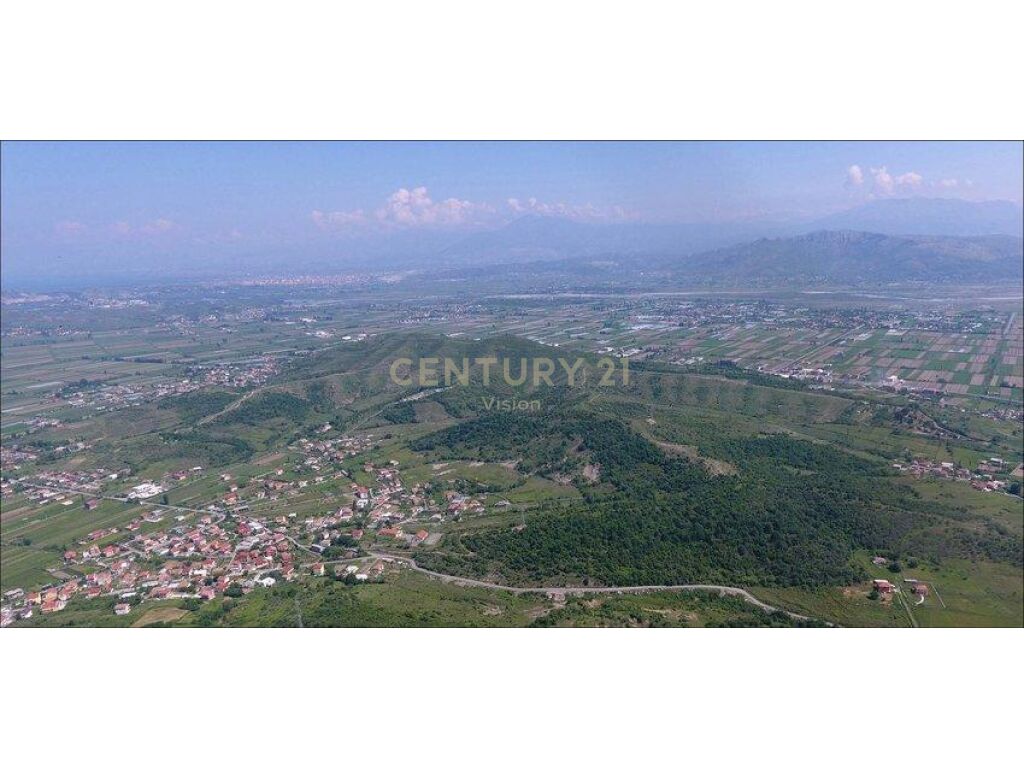 Tokë për shitje në plezh, bushat - 17,000 m²