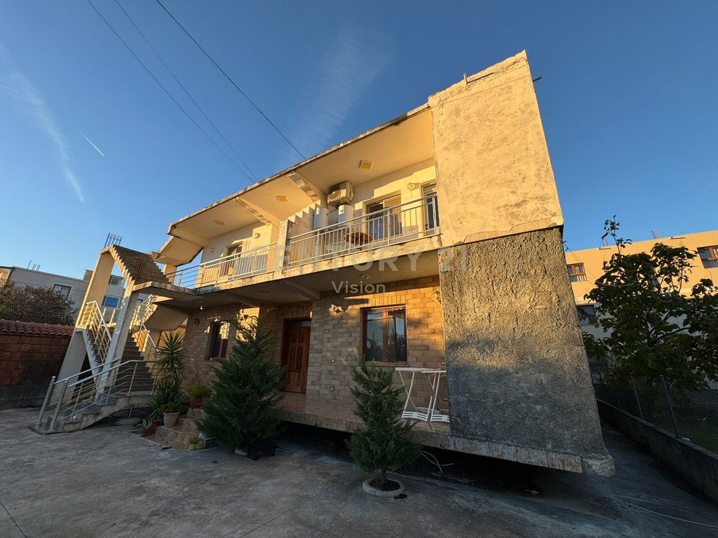 Shitet hoteli ne velipoje - 325 m²