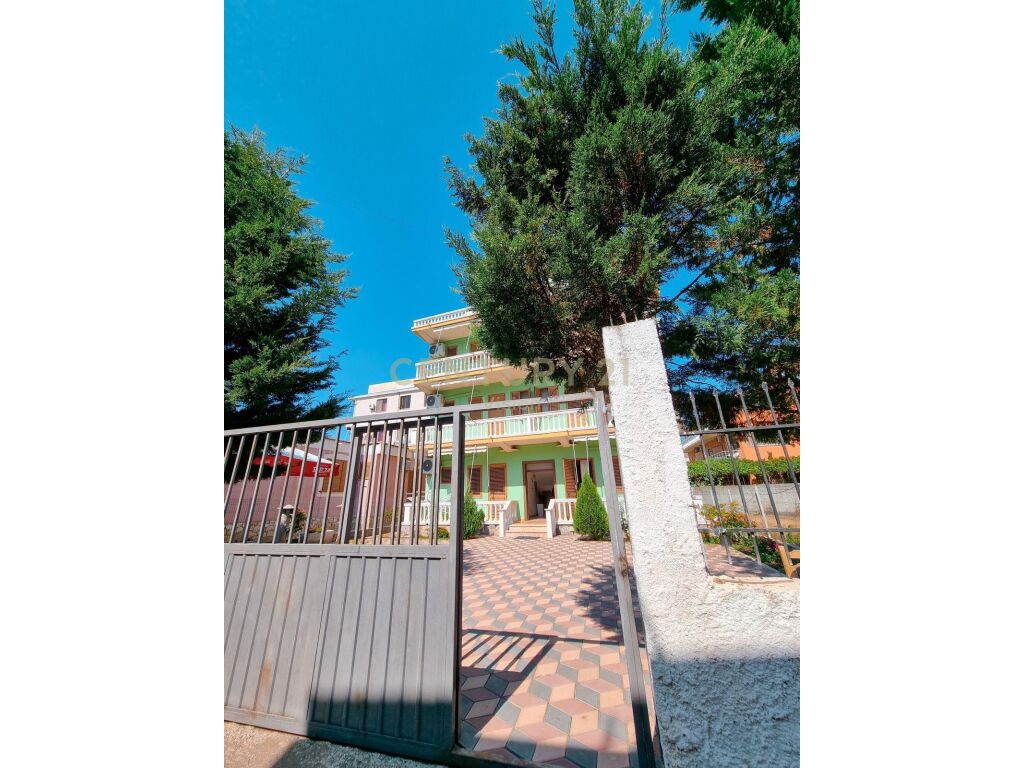 Shitet hoteli ne velipoje - 325 m²