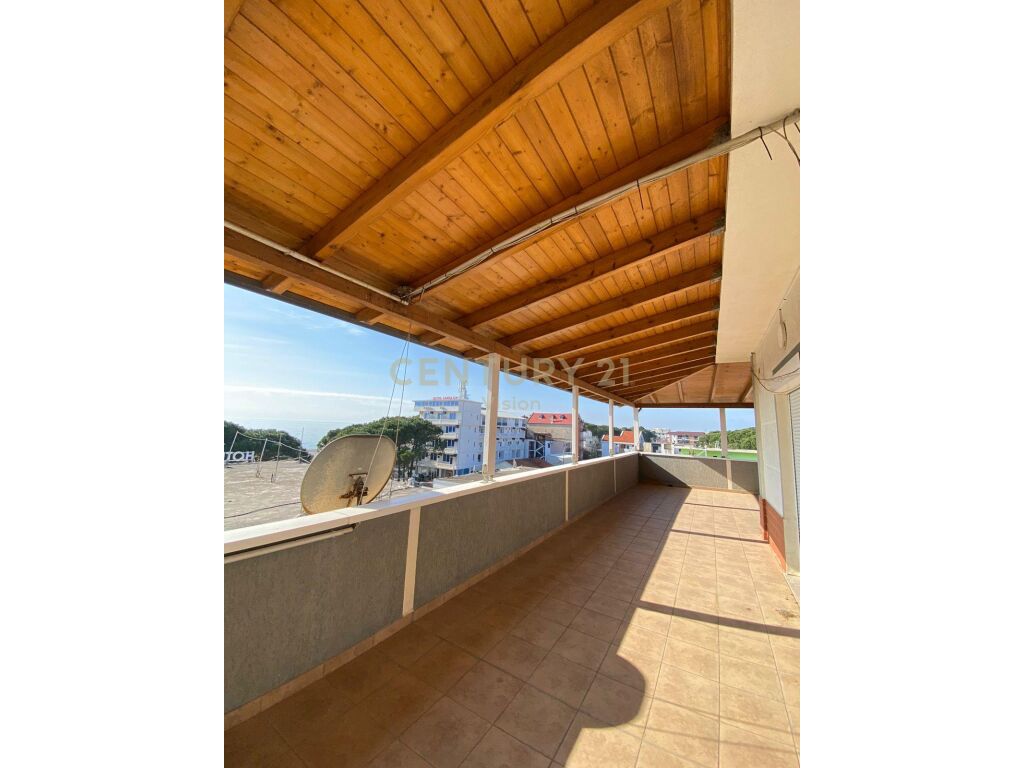 Shitet hoteli ne qender te velipojes | 1245 m²