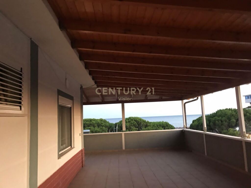 Shitet hoteli ne qender te velipojes | 1245 m²