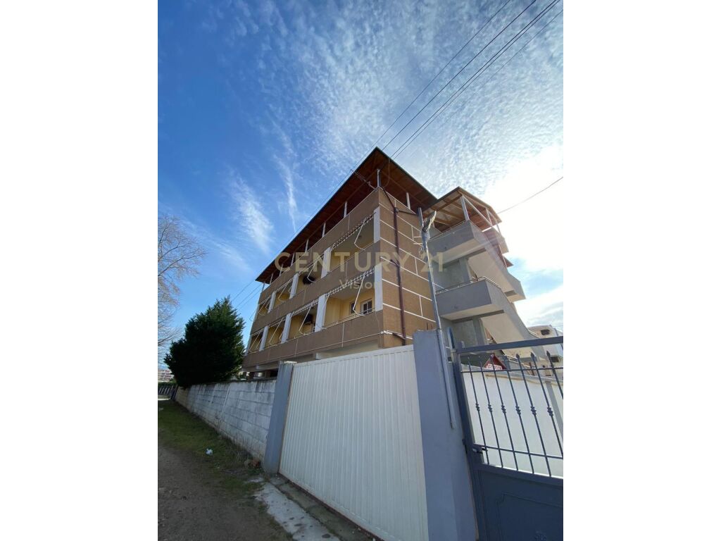 Shitet hoteli ne qender te velipojes | 1245 m²