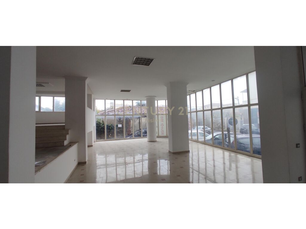 Ambient komercial në shitje në ura dervish beg, Shkodër - 269.100€ | 207.31 m²
