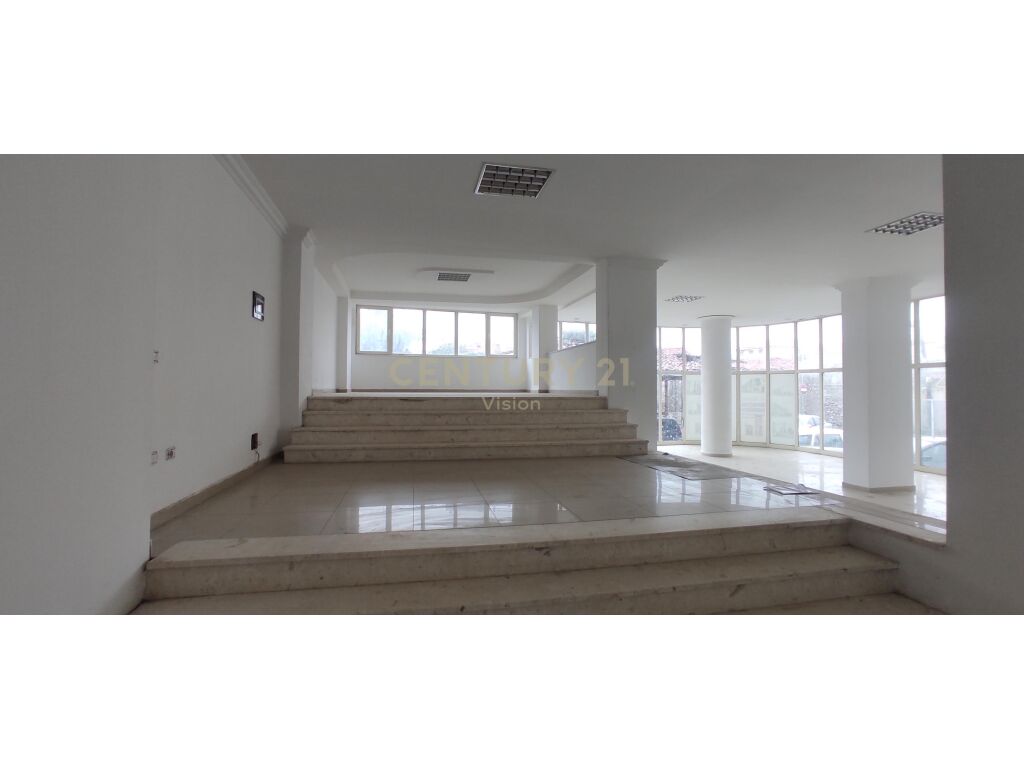 Ambient komercial në shitje në ura dervish beg, Shkodër - 269.100€ | 207.31 m²