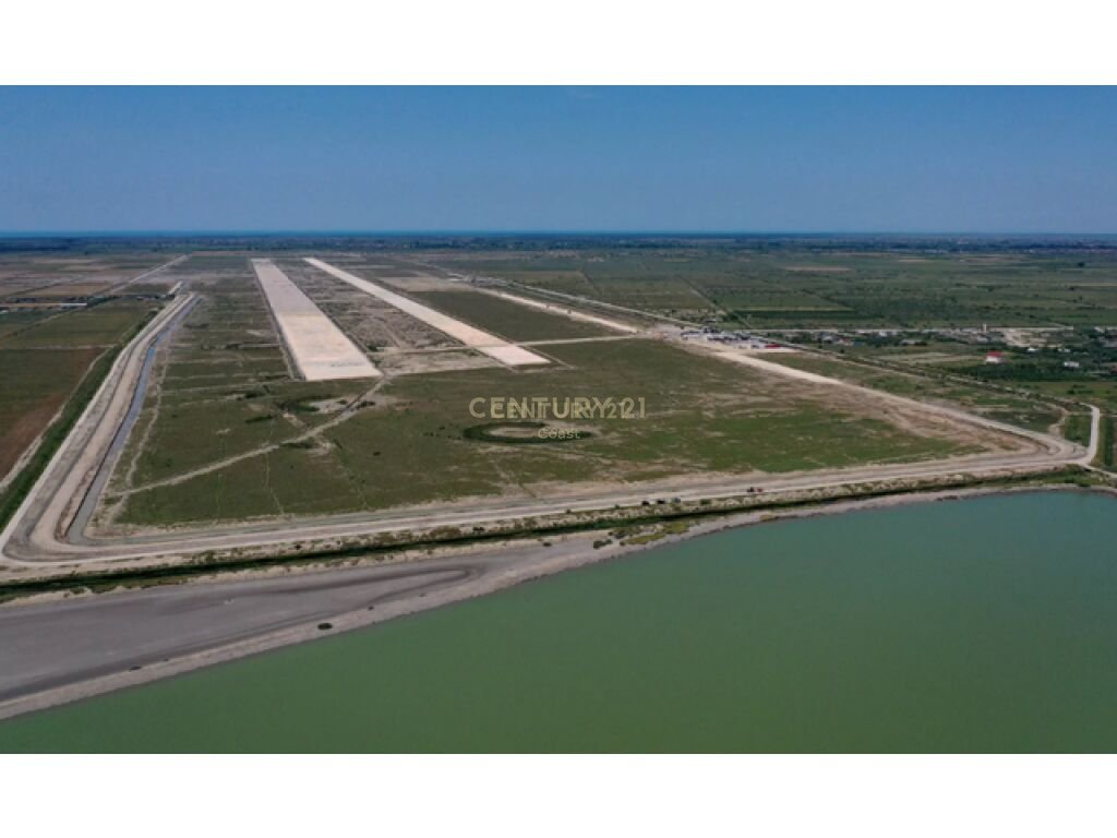 Tokë për shitje pranë aeroportit të vlorës