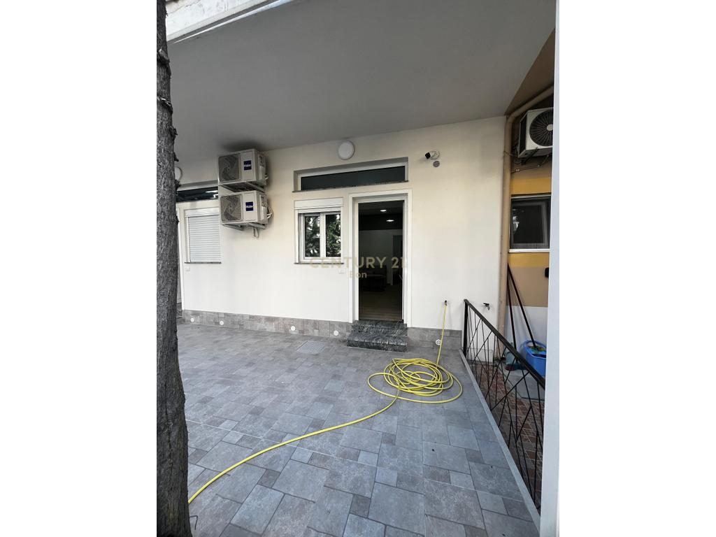 Shitet apartament 1+1 ne golem tek rezidenca 'Oriental 2'!