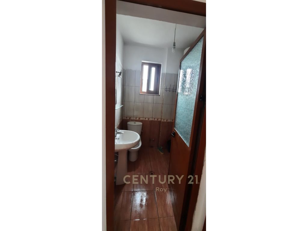Apartament 1+1 për shitje në fshatin golem, Durrës !!