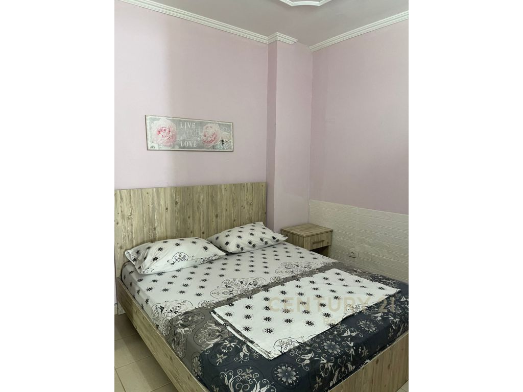 Shiten 4 apartamente 1+1 me oborr tek Mali i Robit !