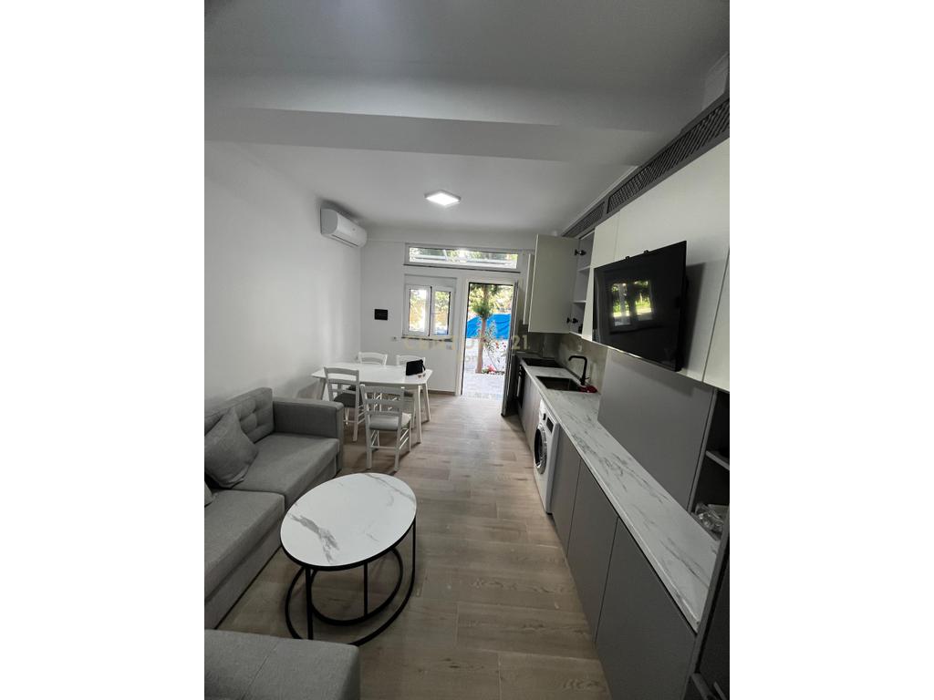 Shitet apartament 1+1 ne golem, ndertim i ri!