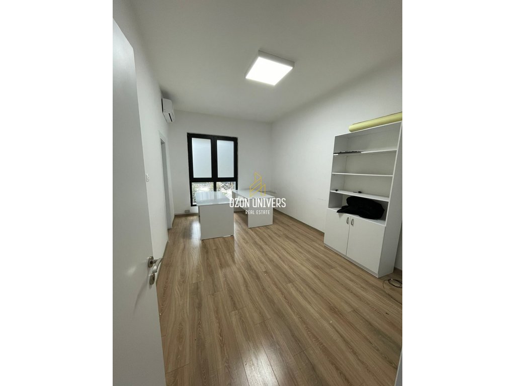 Espace commercial à louer, près de square 21, rruga e kavajës!