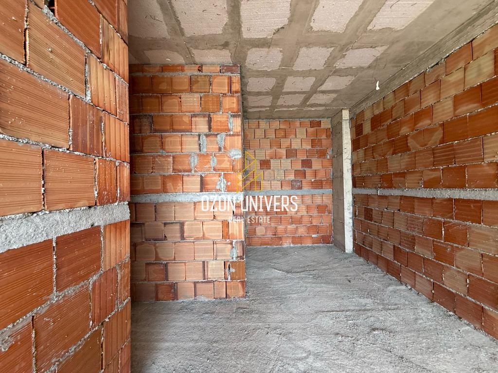 1+1 apartment for sale with sea view, in lungomare, Vlorë!