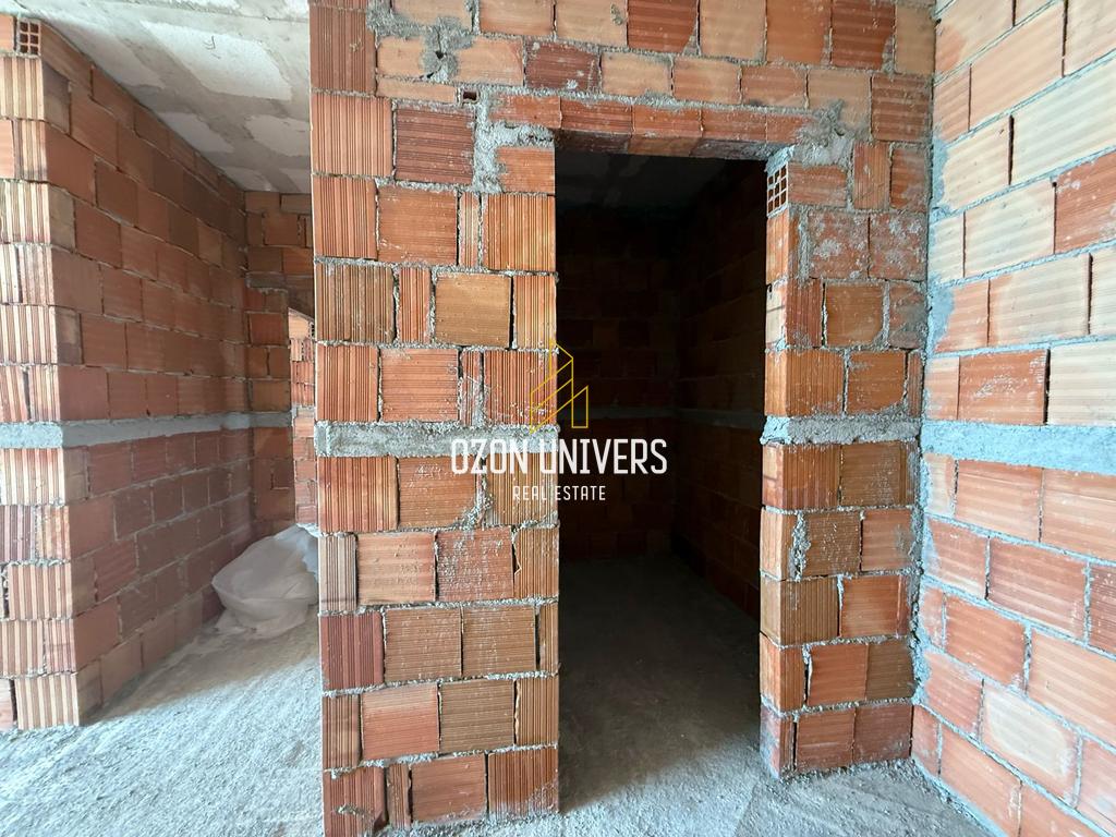 1+1 apartment for sale with sea view, in lungomare, Vlorë!