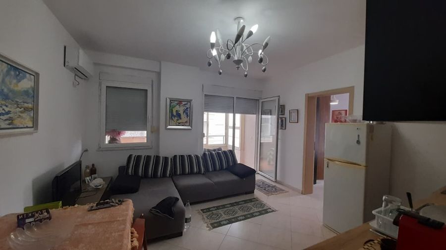 1+1 wohnung zur miete am shkembi i kavajes