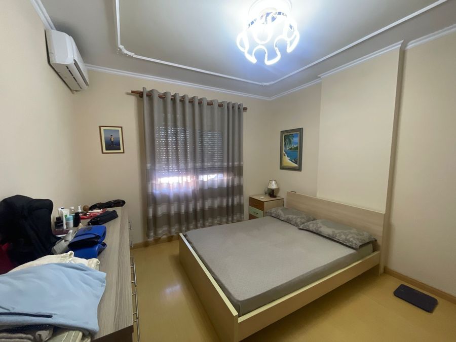 Appartement 3+1+2 au centre de durres, à vendre.