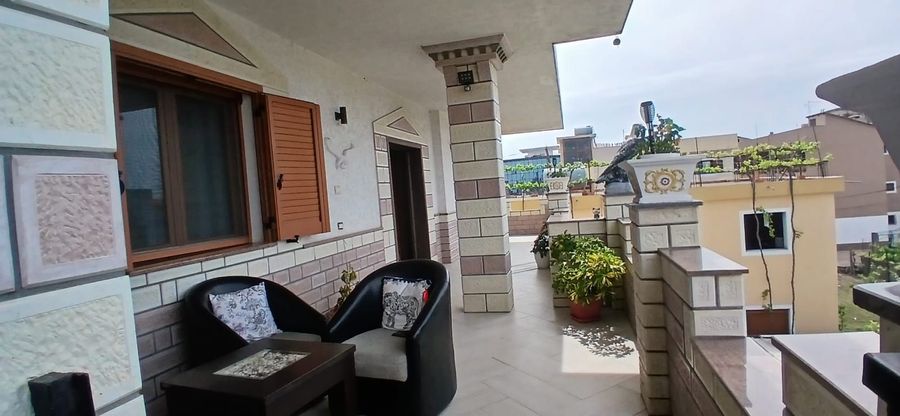 Apartment zur miete in villa – Raum, licht und ruhe