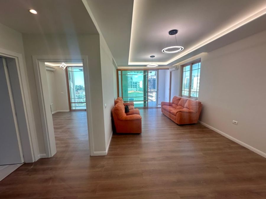 2+1+2 balkonwohnung in golem, kavaje