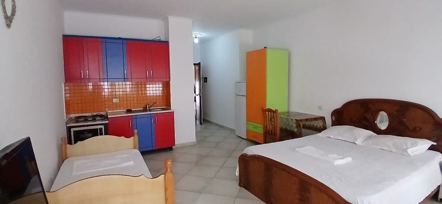 Apartament - studio ne shitje, shkembi i kavajes.