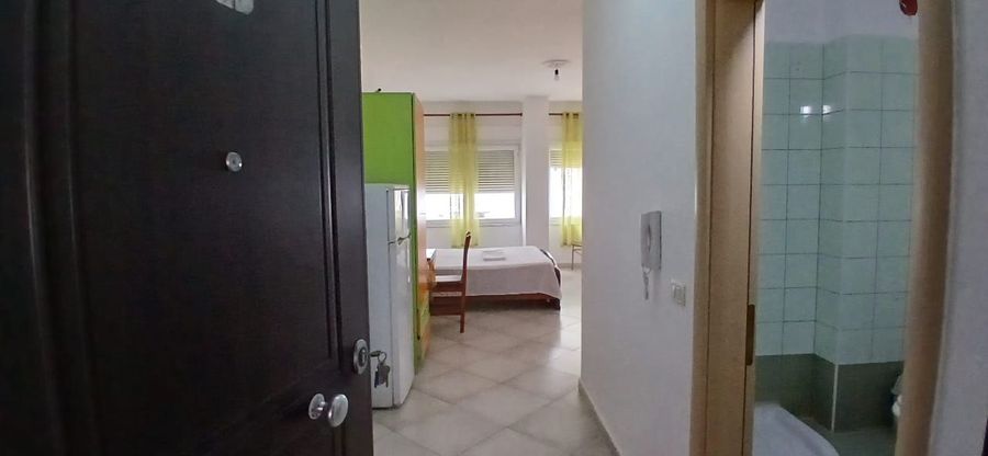 Apartament - studio ne shitje, shkembi i kavajes.