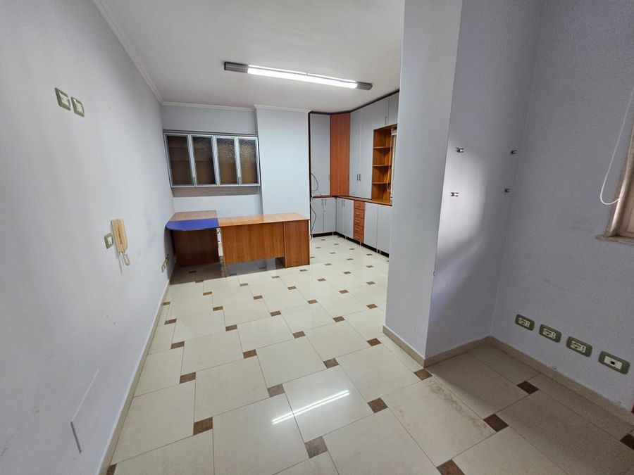 Geschäftsraum zur miete im zentrum von durres.