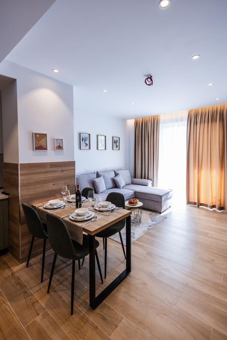 Luxurious apartment in golem hotel complex, for rent.