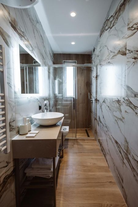Luxurious apartment in golem hotel complex, for rent.