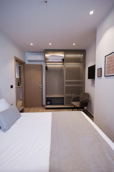 Luxurious apartment in golem hotel complex, for rent.