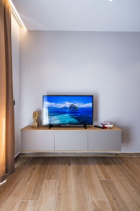 Luxurious apartment in golem hotel complex, for rent.