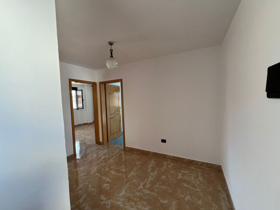 Appartement 2+1 à vendre au centre de Durrës