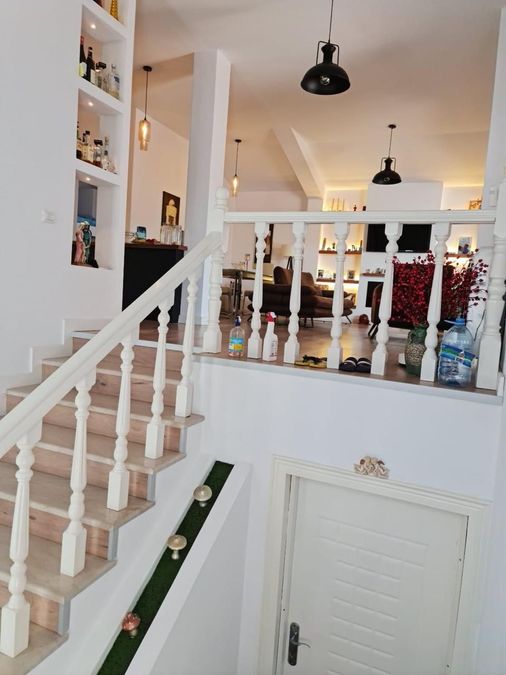 Appartement penthouse à vendre au 'Mali i Robit'