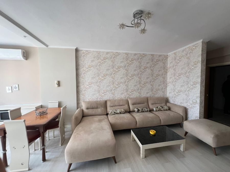 Modernes 2+1 apartment zum verkauf in der nähe des obst- und gemüsemarktes in Durrës