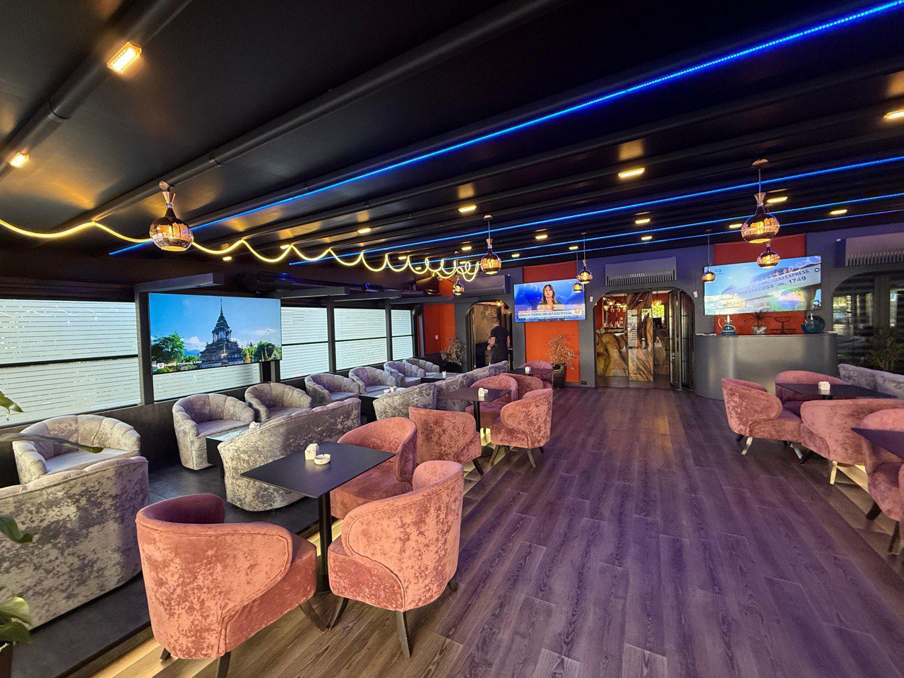 Local commercial bar – Café à vendre, 140 mètres carrés, stade dinamo, Tirana.