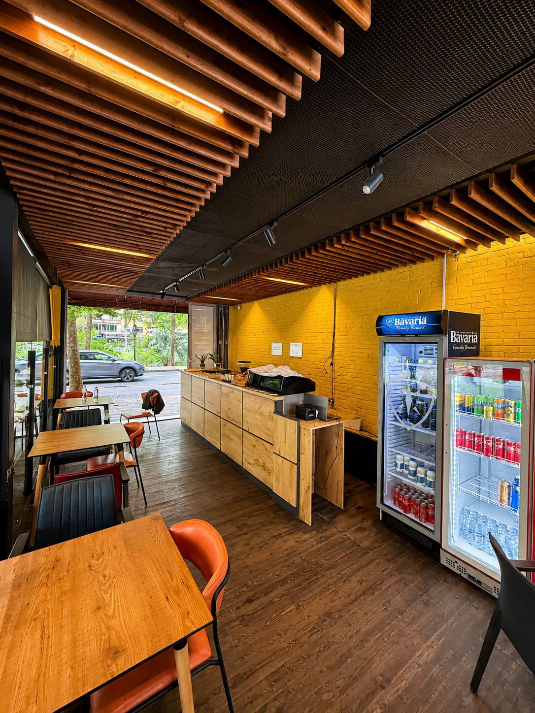 Local commercial bar – Café à vendre, 140 mètres carrés, stade dinamo, Tirana.