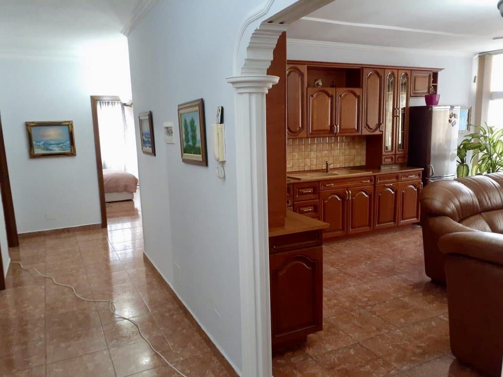 Apartament 3+1 te komuna parisit, tirane