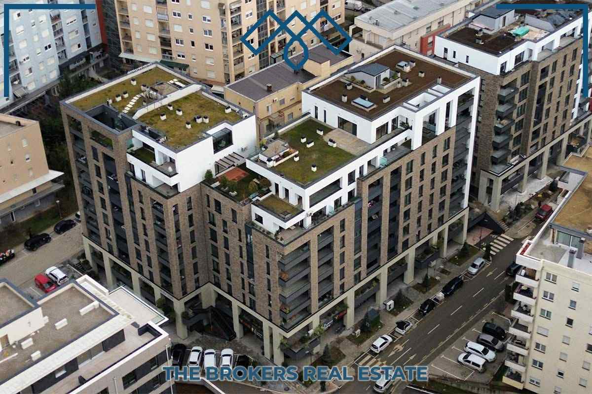 Offerto in affitto locale di 72 m², vicino alla strada b, in via sheqir ingrishta.