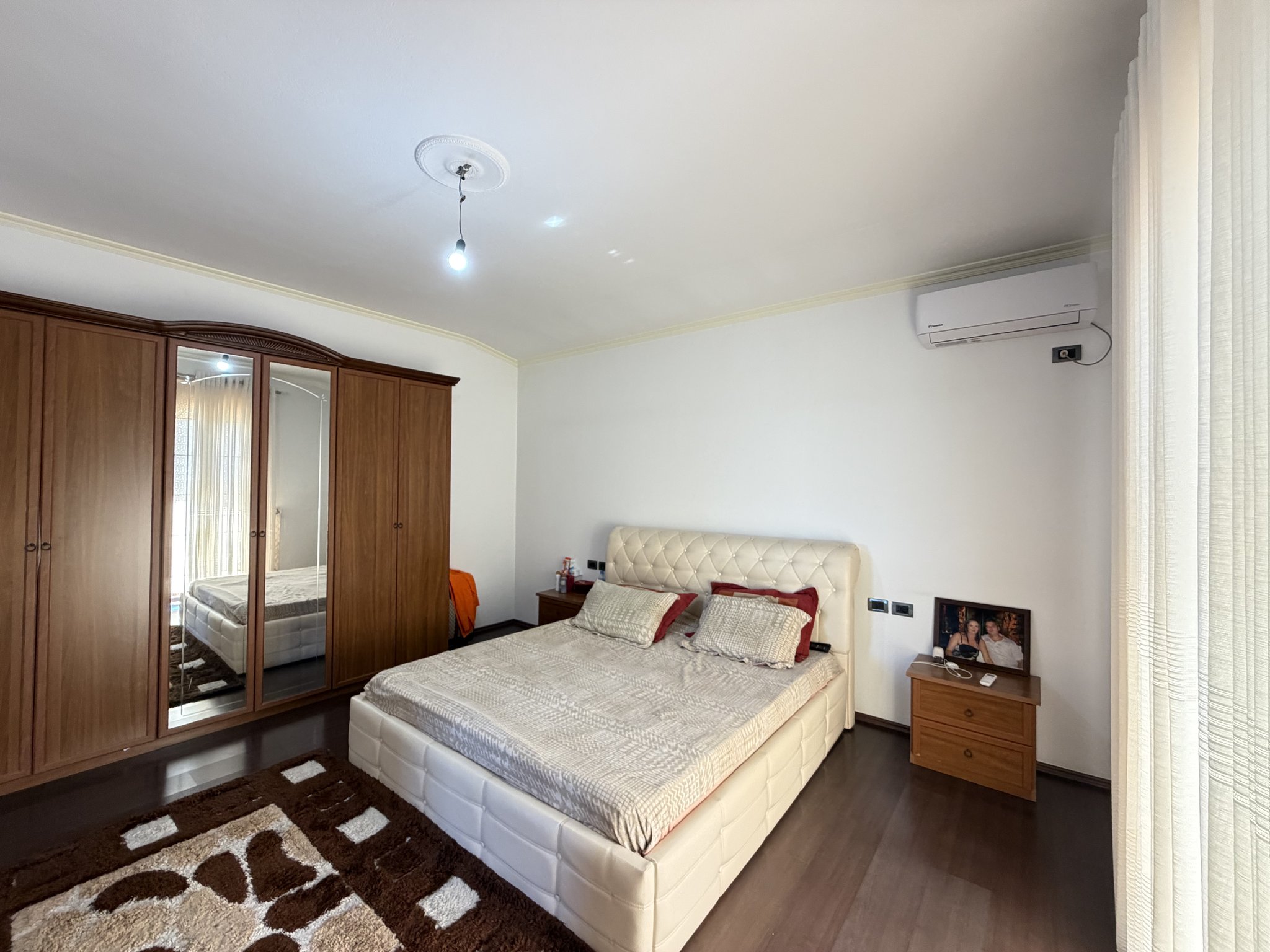 Zweistöckige villa im ehemaligen kenet, durres