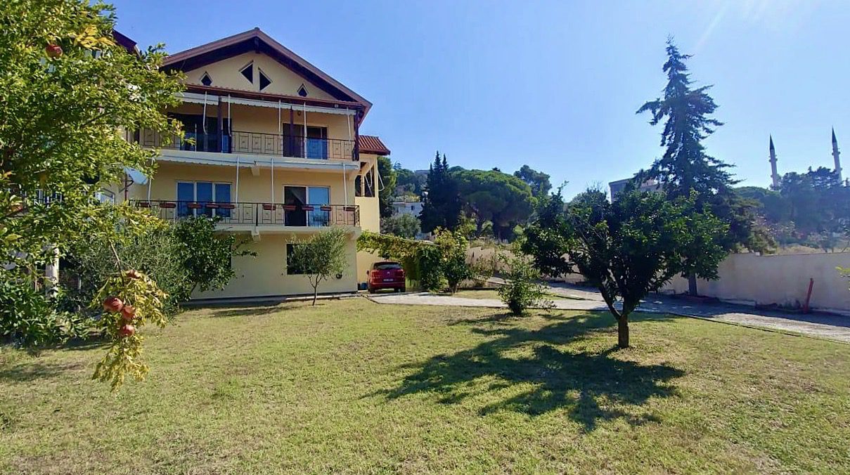 Deux super villas à vendre et à louer à golem