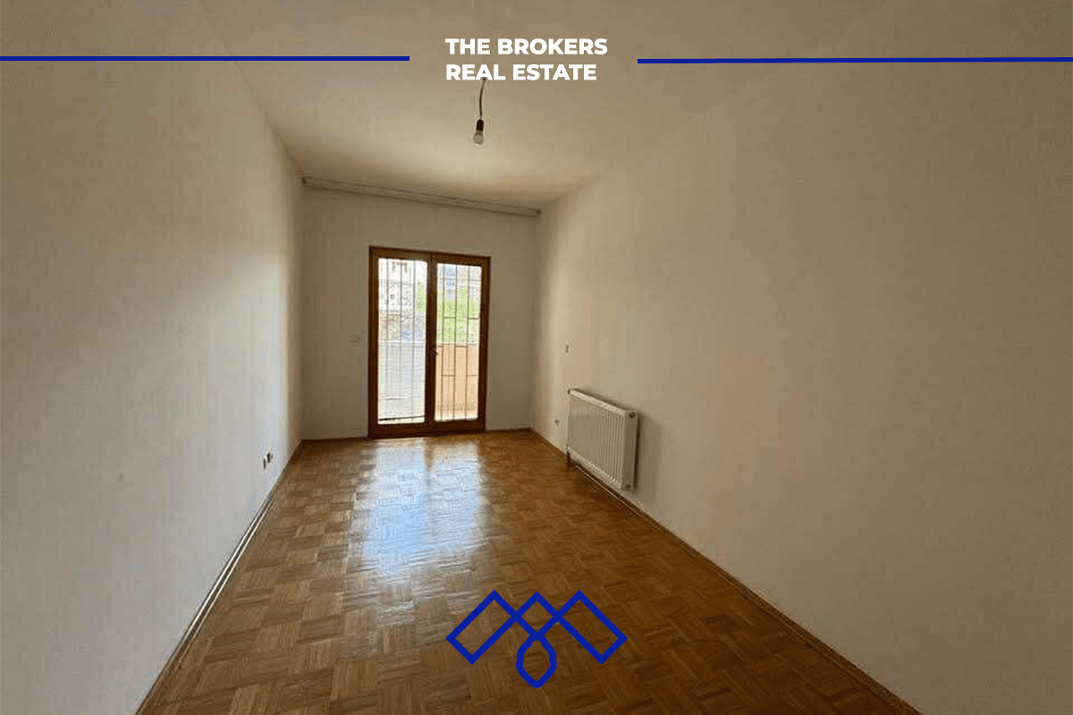 Ofrohet për shitje banesa 92.2 m² në Arbëri (dragodan)me fletëposeduese, afër komunës së re.