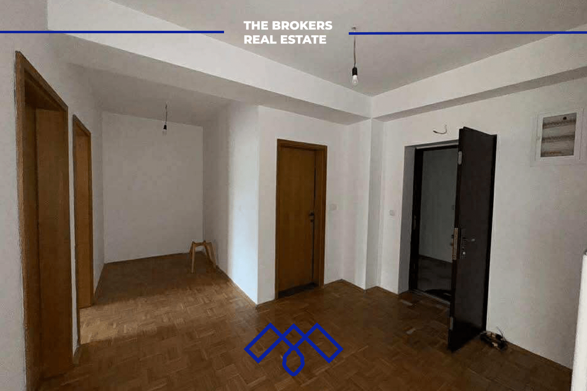 Ofrohet për shitje banesa 92.2 m² në Arbëri (dragodan)me fletëposeduese, afër komunës së re.