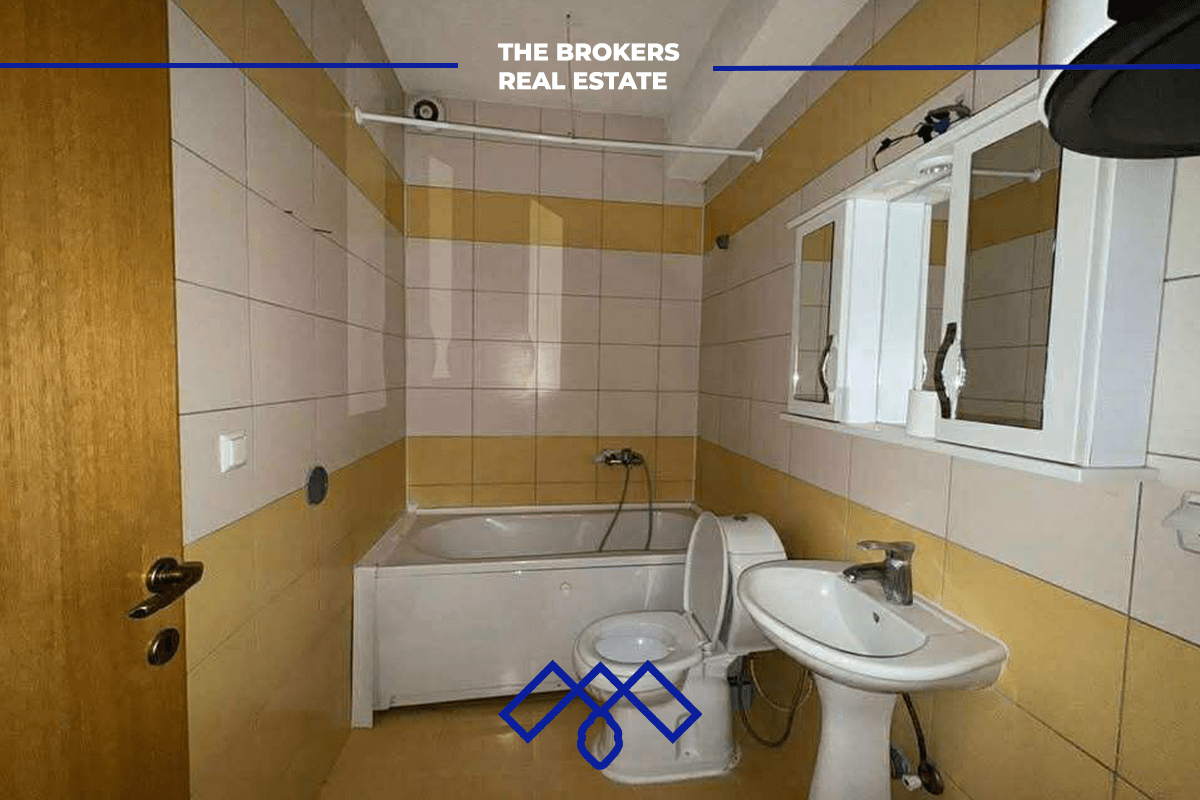 Ofrohet për shitje banesa 92.2 m² në Arbëri (dragodan)me fletëposeduese, afër komunës së re.