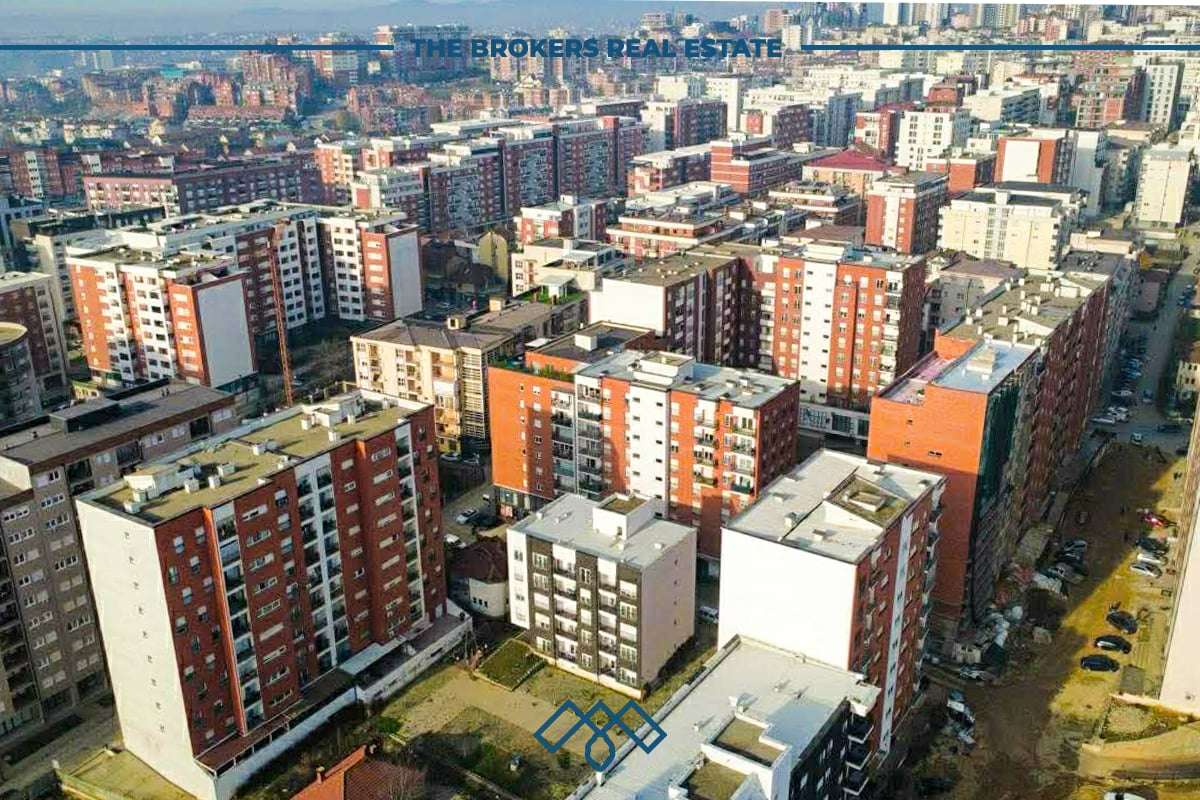 Banesë në shitje, me fletë poseduese, 107.75 metra katror në lagjen Muharrem fejza, e ndërtuar nga pozhegu brothers.