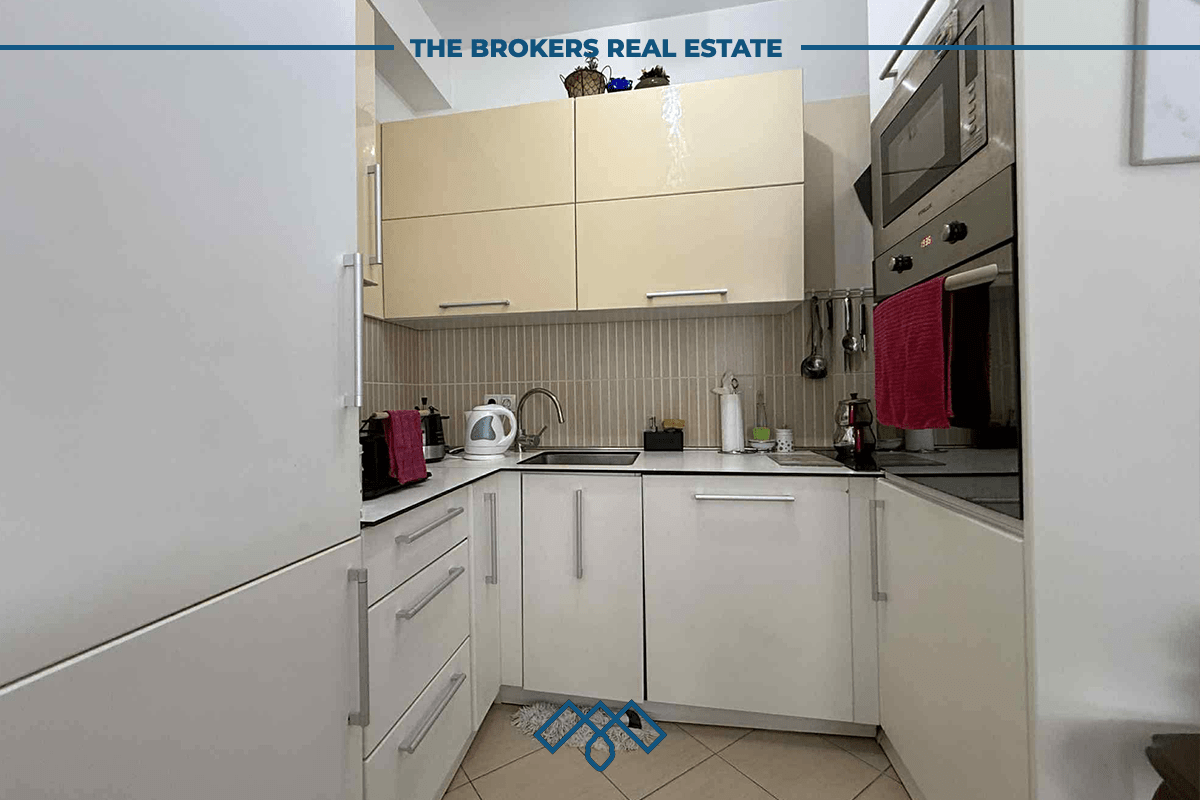 Appartement à vendre, avec flette de possession, 107,75 mètres carrés dans le quartier Muharrem fejza, construit par pozhegu brothers.