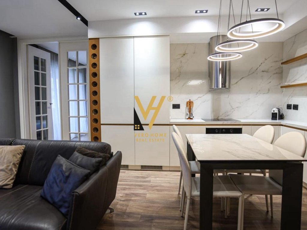 Piso en alquiler 2+1+2+2 bloque con toptani, centro 1.500 euro (3)