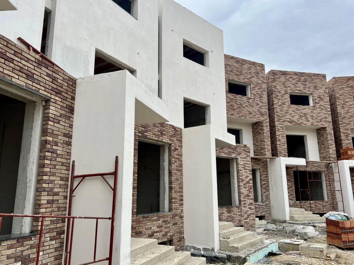 Villa con piscina en venta en mjull bathore, Tirana
