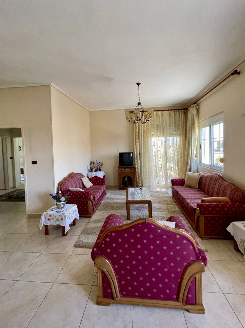 Casas à venda perto da escola neim babameto, durres